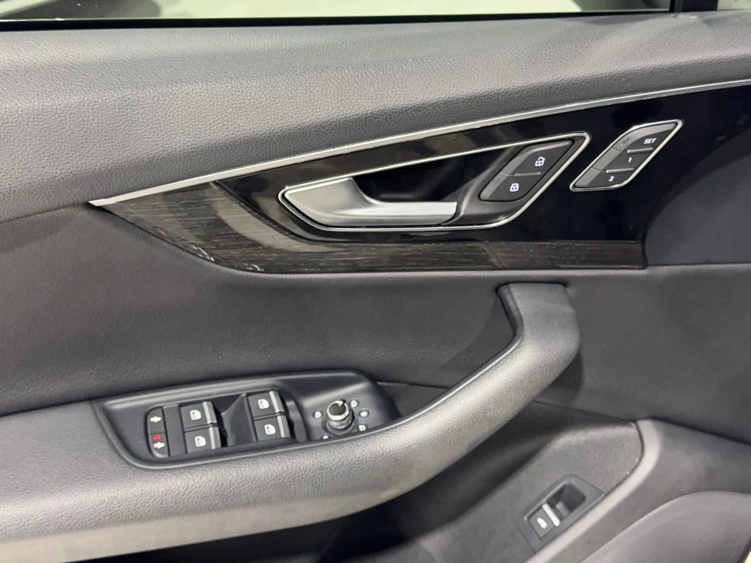 Used 2019 Audi Q7 3.0T Premium w/ Convenience Package image 17