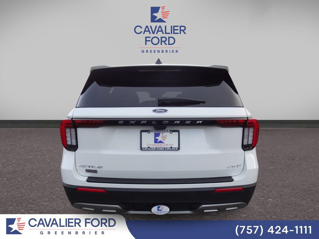Used 2026 Ford Explorer Active w/ Active Comfort Package AWD/4WD image 3