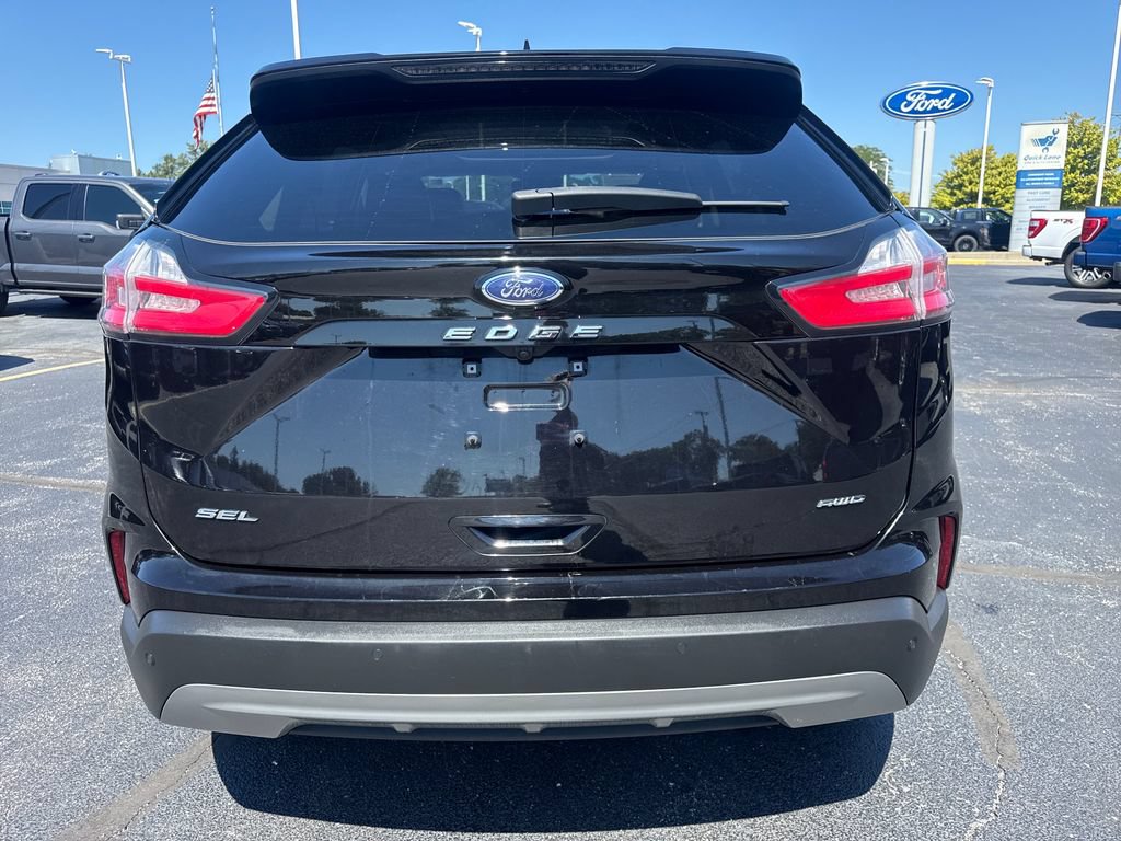 Used 2024 Ford Edge SEL w/ Convenience Package AWD/4WD image 9
