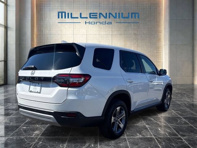 Used 2023 Honda Pilot EX-L image 5