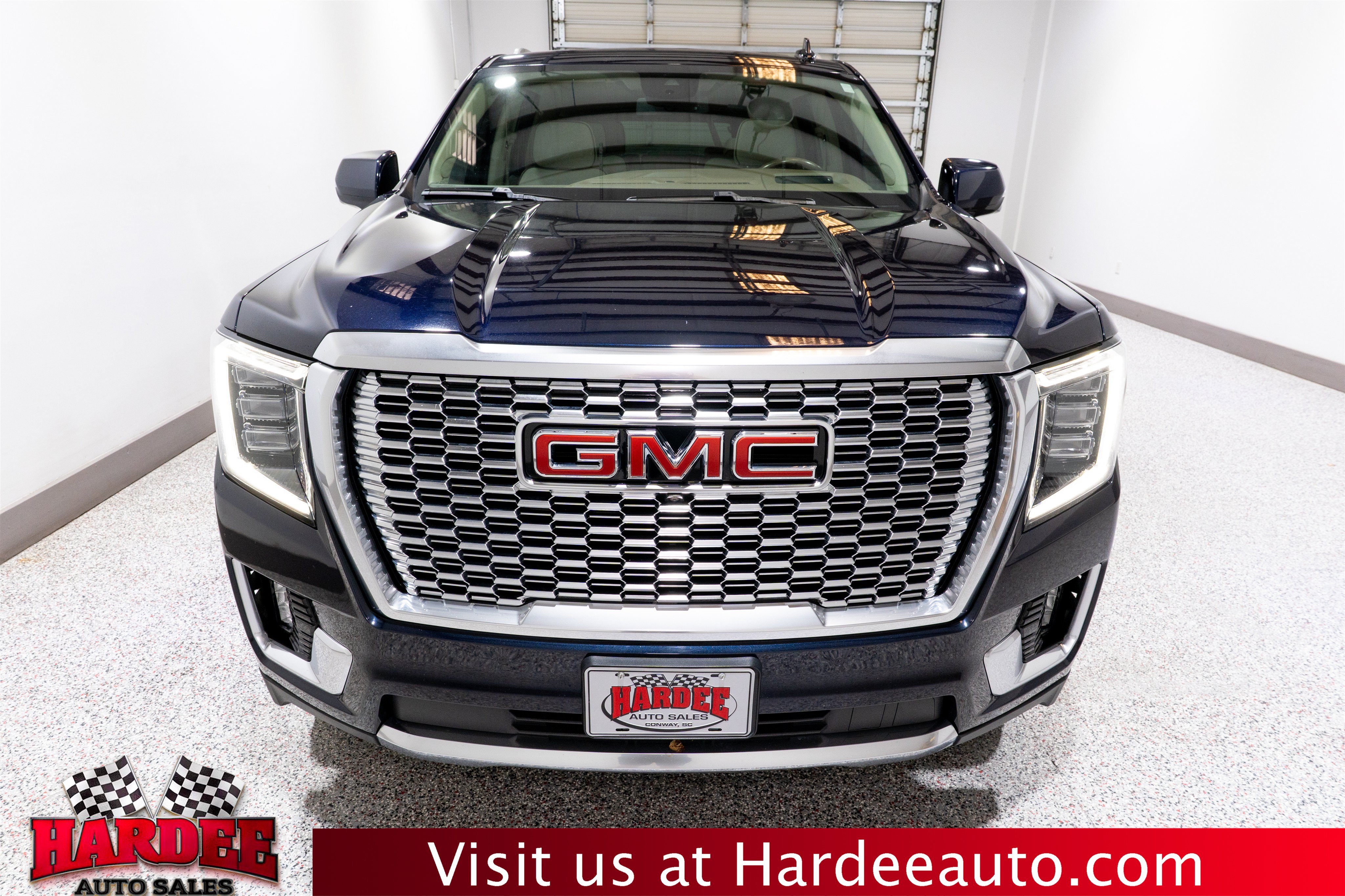 Used 2023 GMC Yukon Denali AWD/4WD image 7