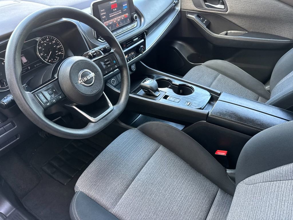 Used 2023 Nissan Rogue SV FWD image 9