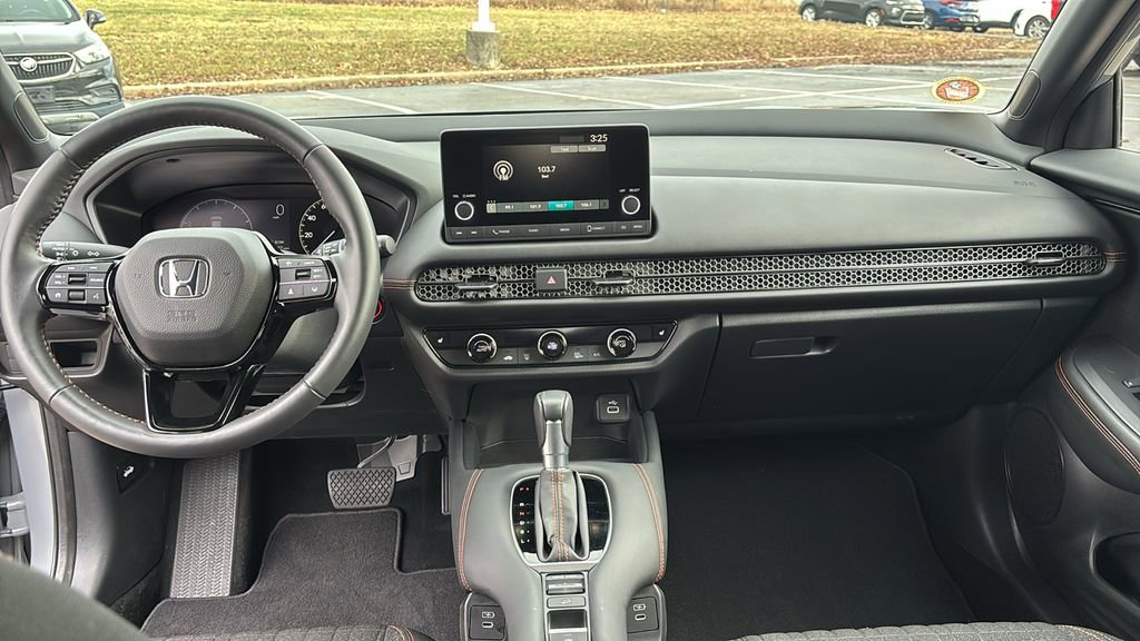 Used 2024 Honda HR-V Sport image 12