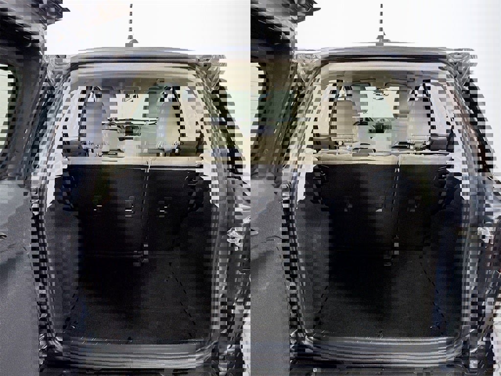 Used 2021 Ford EcoSport S image 16