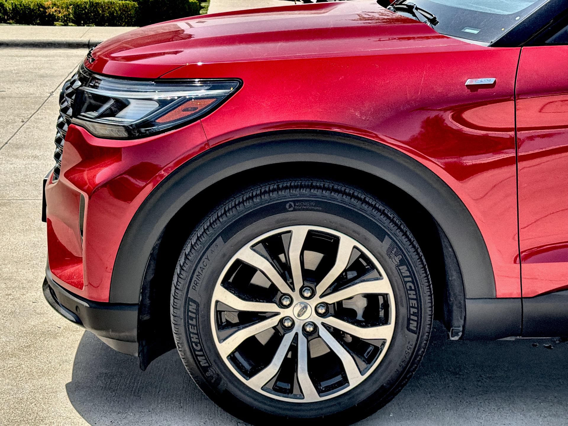Certified 2025 Ford Explorer ST-Line w/ Premium Package RWD image 10