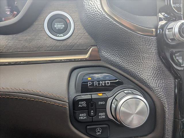 Used 2025 RAM 1500 Limited AWD/4WD image 13