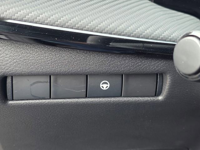 New 2026 Nissan Kicks SR w/ Cold Weather Package AWD/4WD image 12