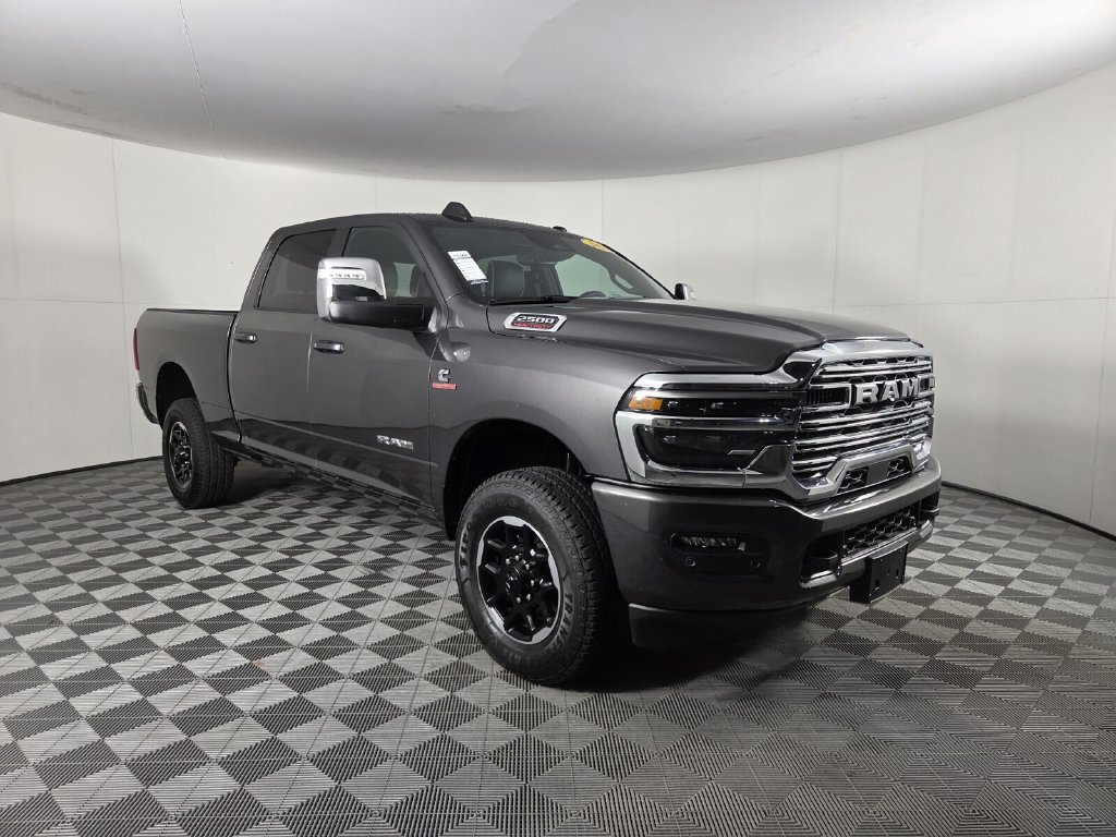 Used 2026 RAM 2500 Laramie AWD/4WD image 2