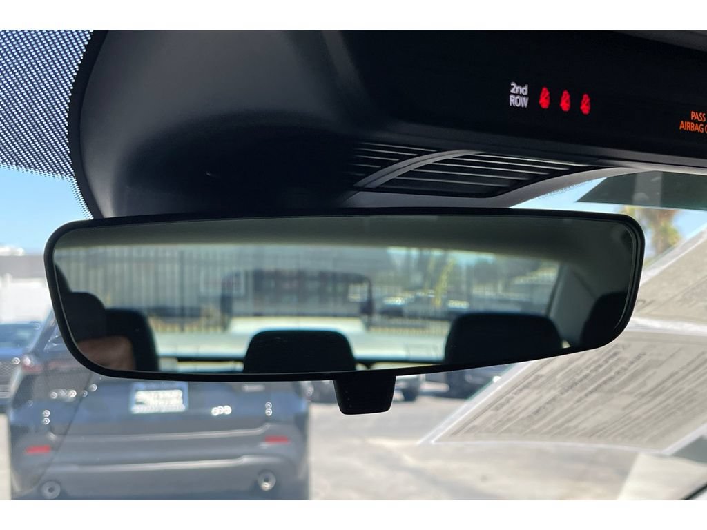 Certified 2025 MAZDA MAZDA3 s FWD image 25