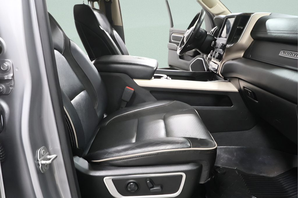 Used 2019 RAM 1500 Laramie AWD/4WD image 28