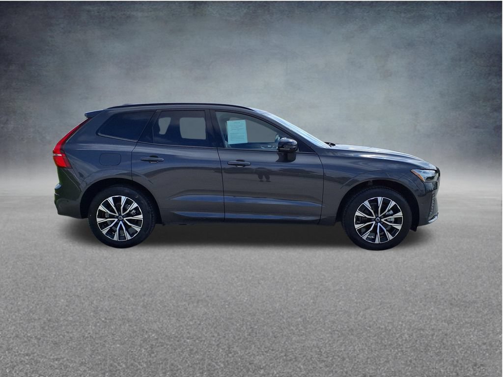 Certified 2025 Volvo XC60 B5 Plus AWD/4WD image 9