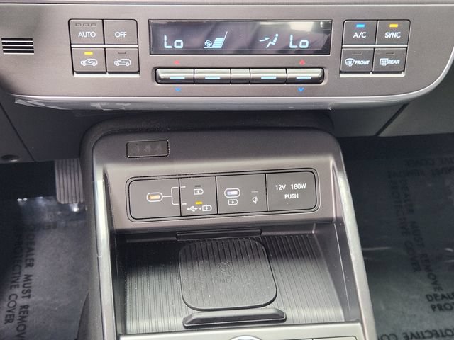Certified 2025 Hyundai Kona Limited AWD/4WD image 14