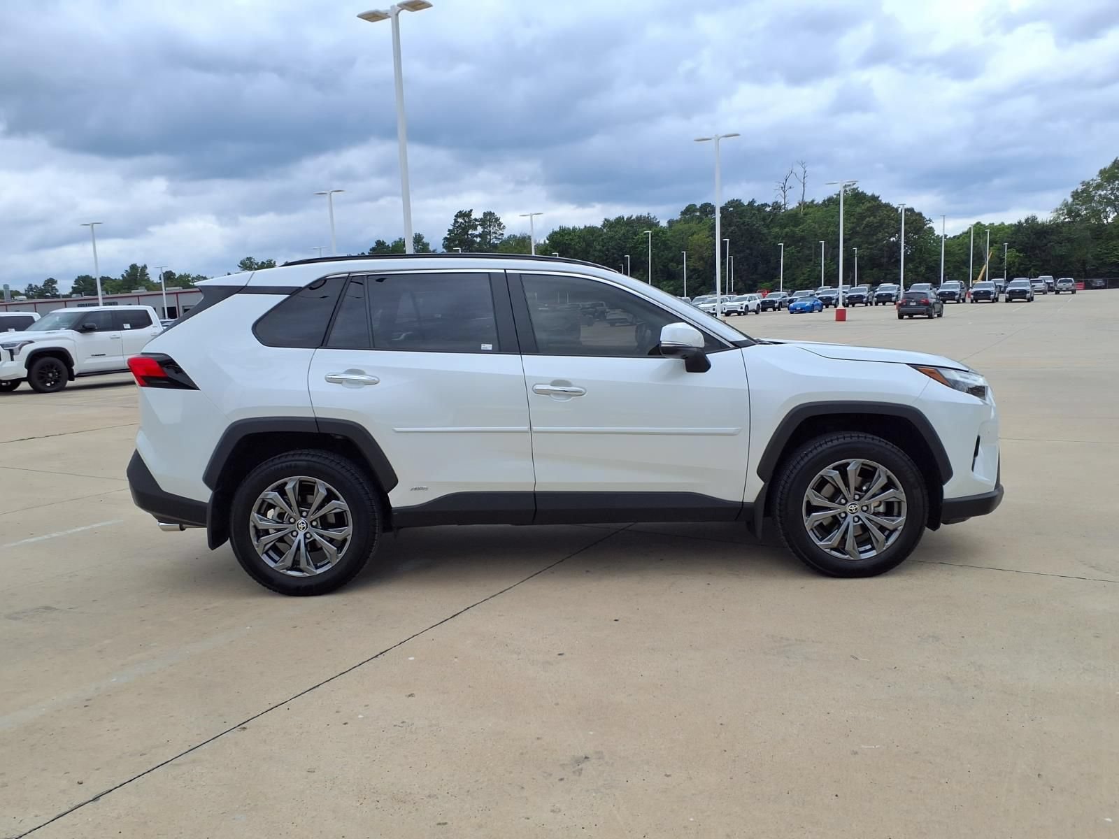 Used 2024 Toyota RAV4 Limited w/ Advanced Technology Package AWD/4WD image 5