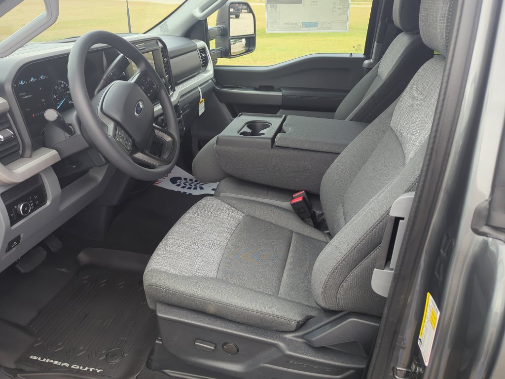 New 2026 Ford F350 XLT image 13