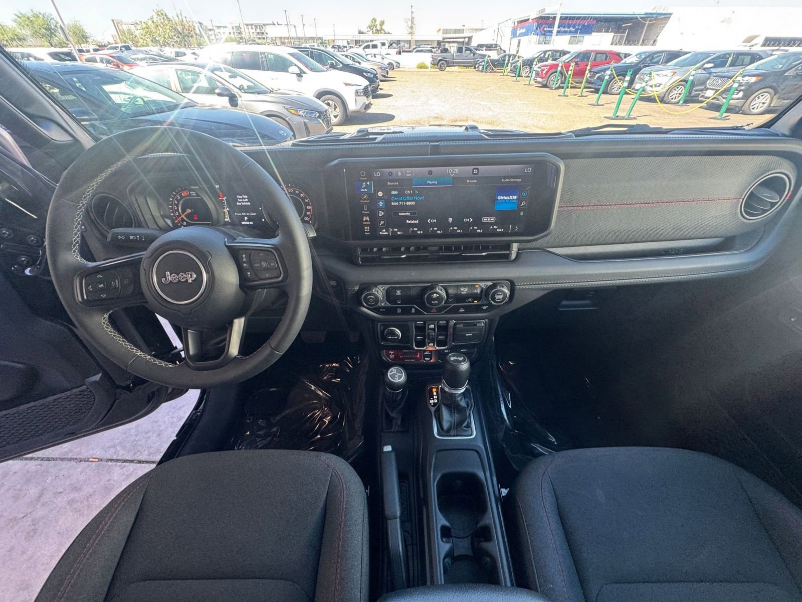 Used 2025 Jeep Wrangler Unlimited Rubicon image 33