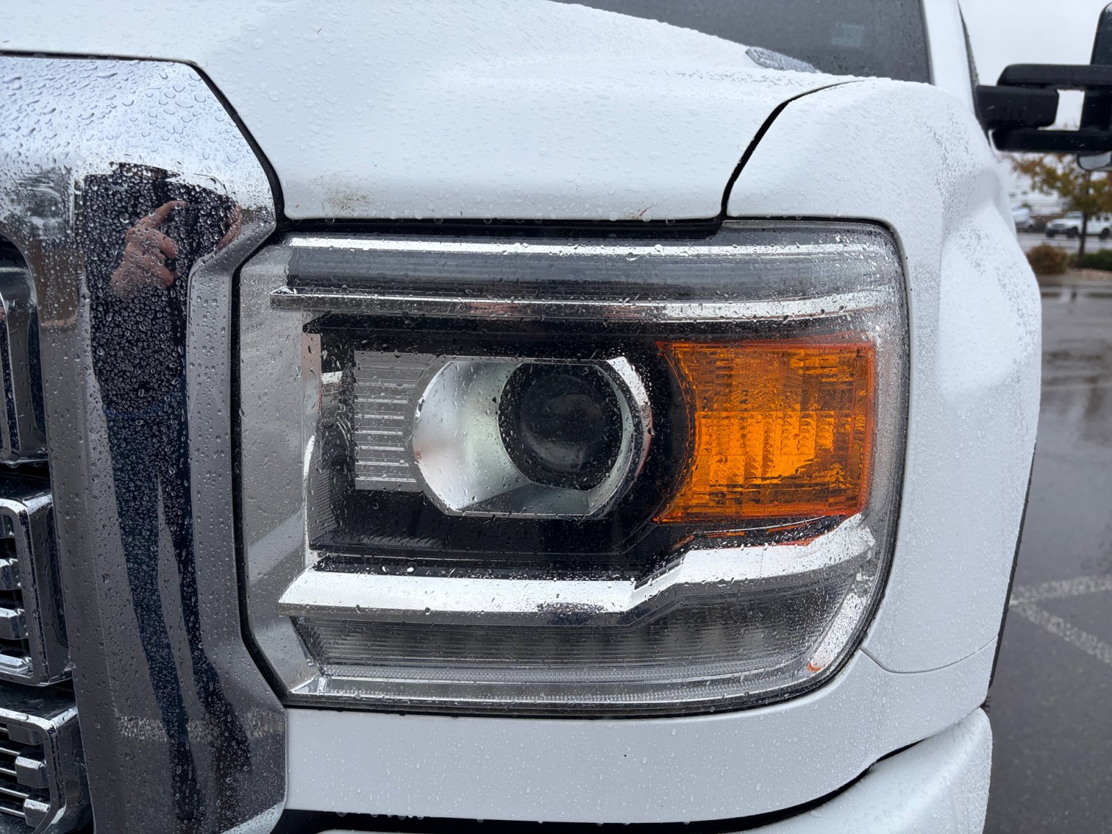 Used 2019 GMC Sierra 2500 Denali w/ Duramax Plus Package AWD/4WD image 10