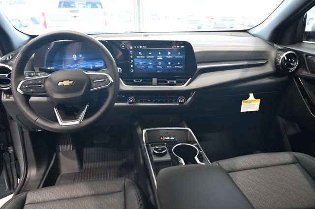 New 2027 Chevrolet Equinox LT w/ Convenience Package II FWD image 12