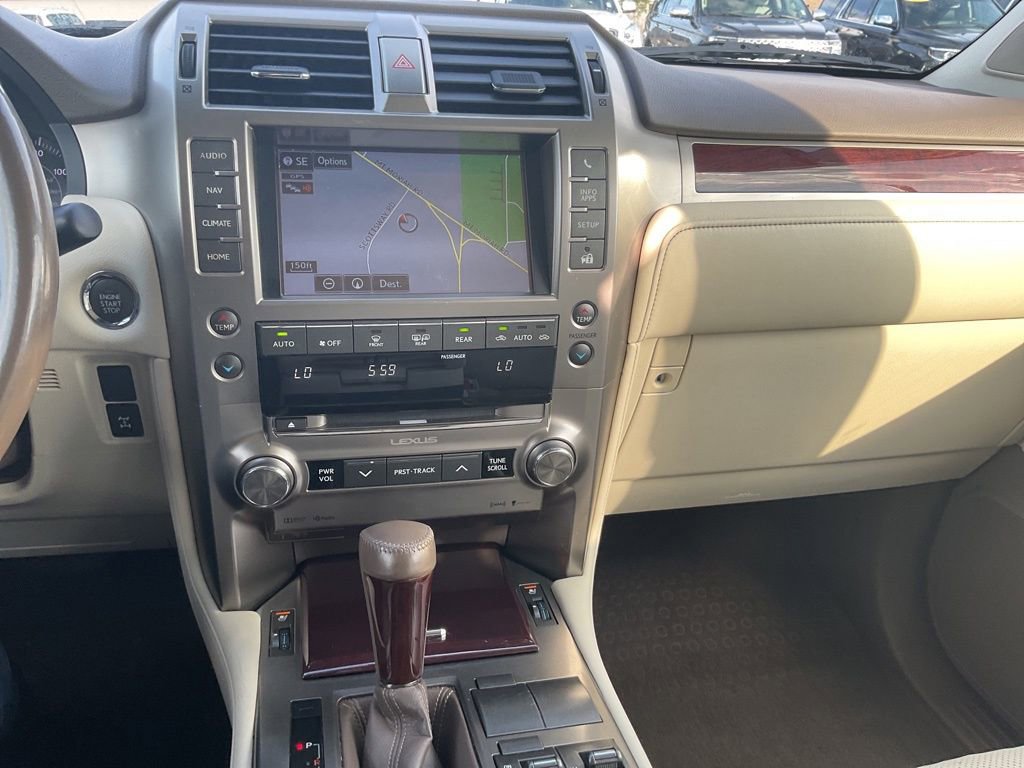 Used 2015 Lexus GX 460 image 18