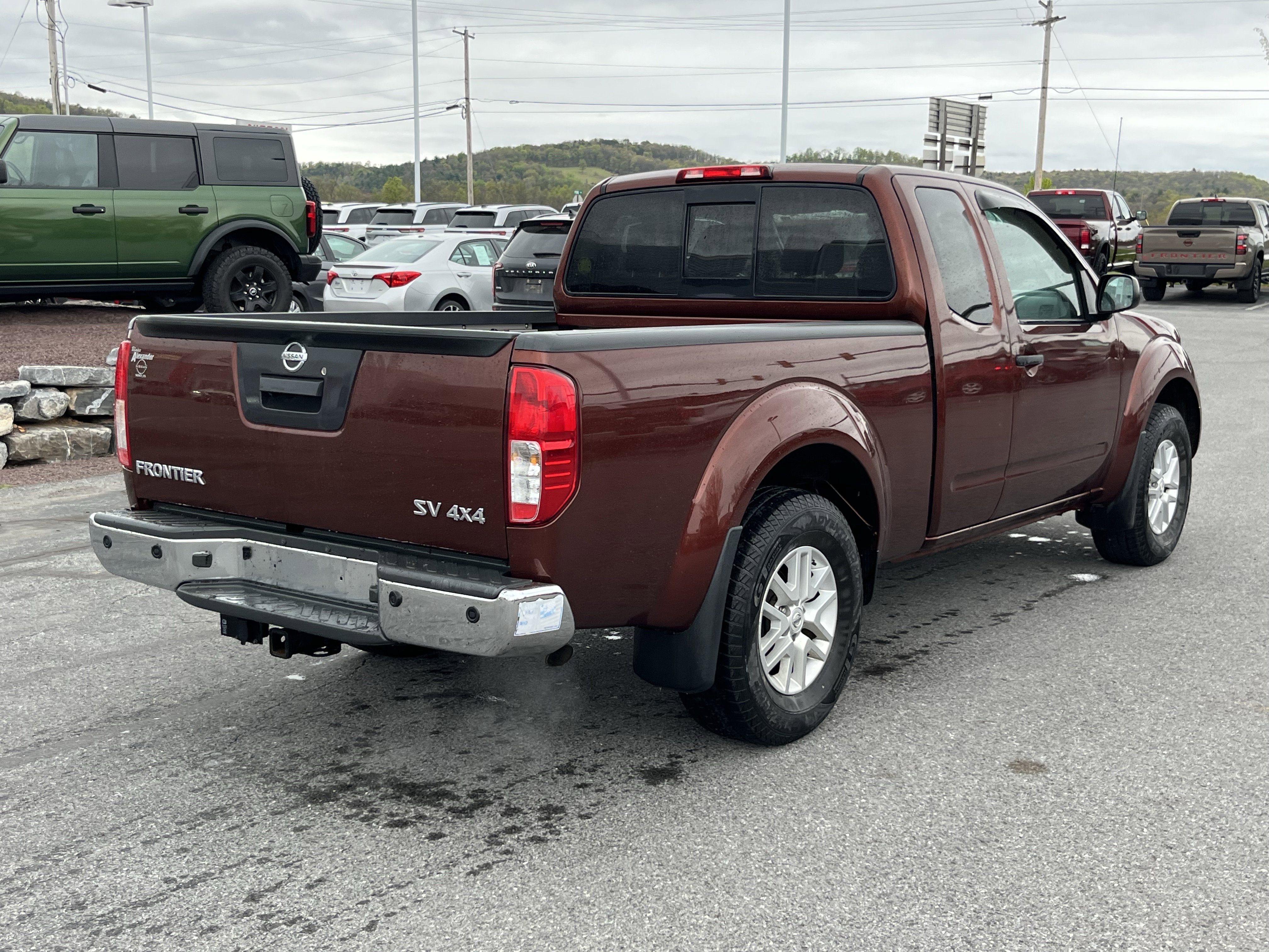Used 2016 Nissan Frontier SV w/ SV Value Truck Package AWD/4WD video 3