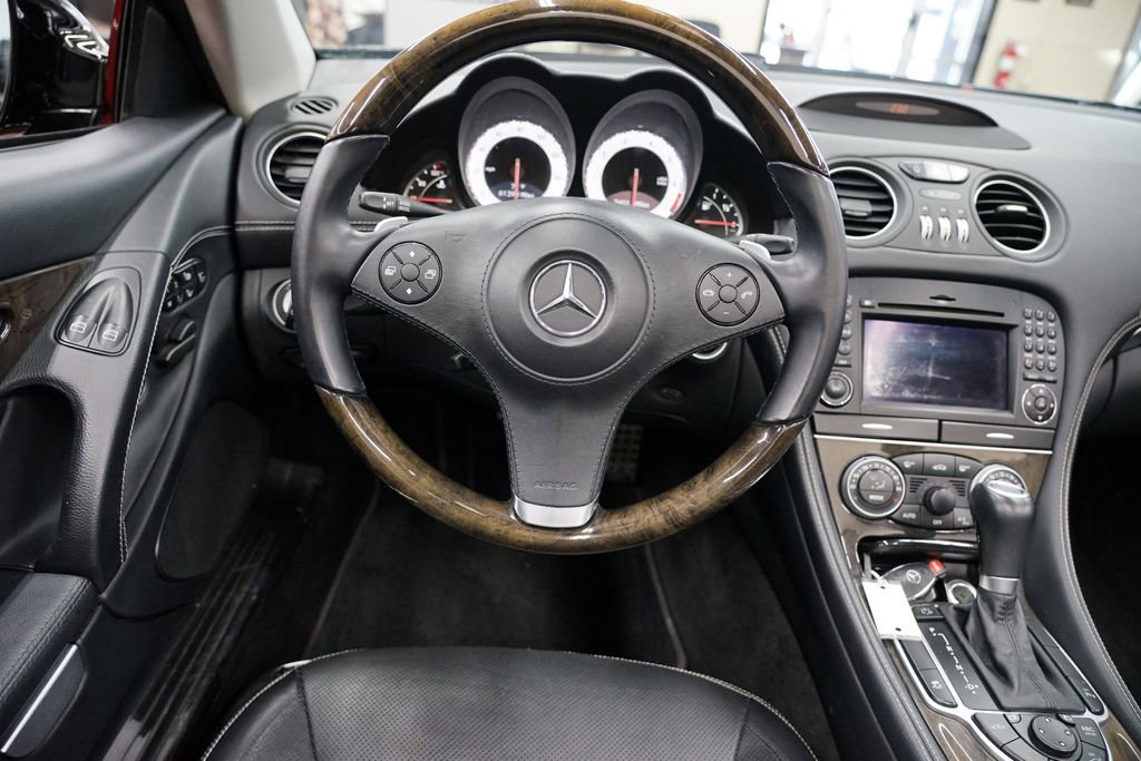 Used 2012 Mercedes-Benz SL 550 image 18