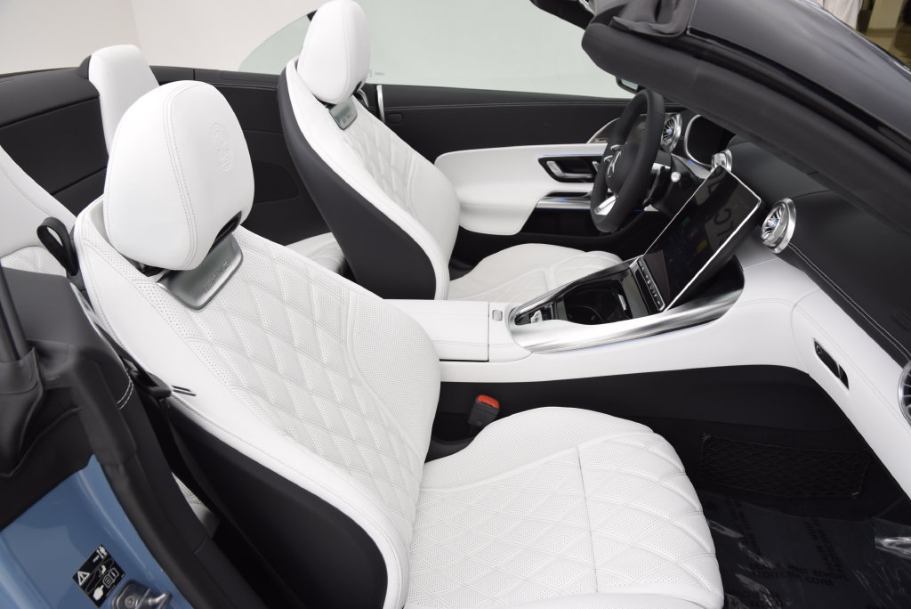 New 2026 Mercedes-Benz SL 55 AMG 4MATIC image 17