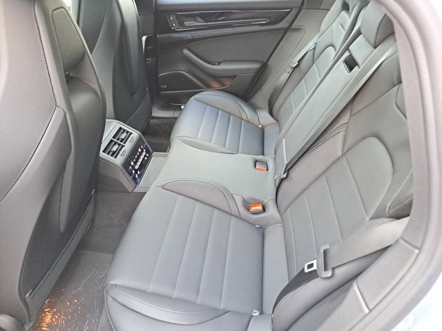 New 2026 Porsche Panamera 4 image 19