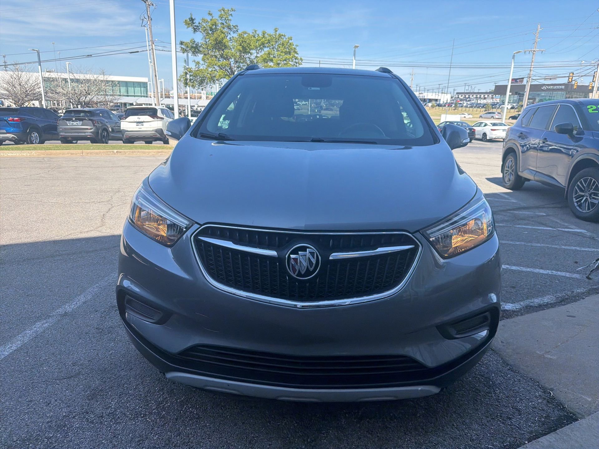 Used 2019 Buick Encore Preferred image 2