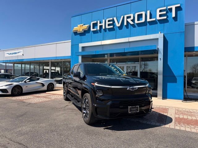 Used 2025 Chevrolet Silverado EV RST AWD/4WD image 1