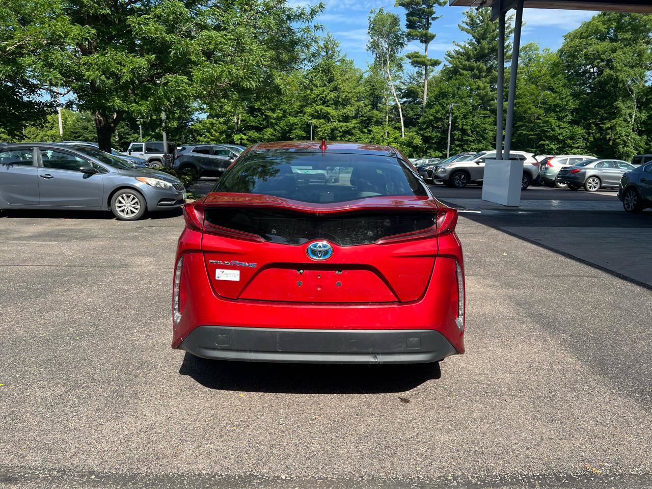 Used 2018 Toyota Prius Prime Premium FWD image 4