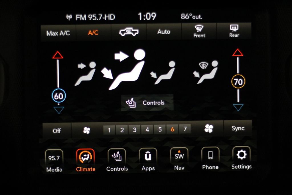 Used 2021 Jeep Gladiator Overland AWD/4WD image 22