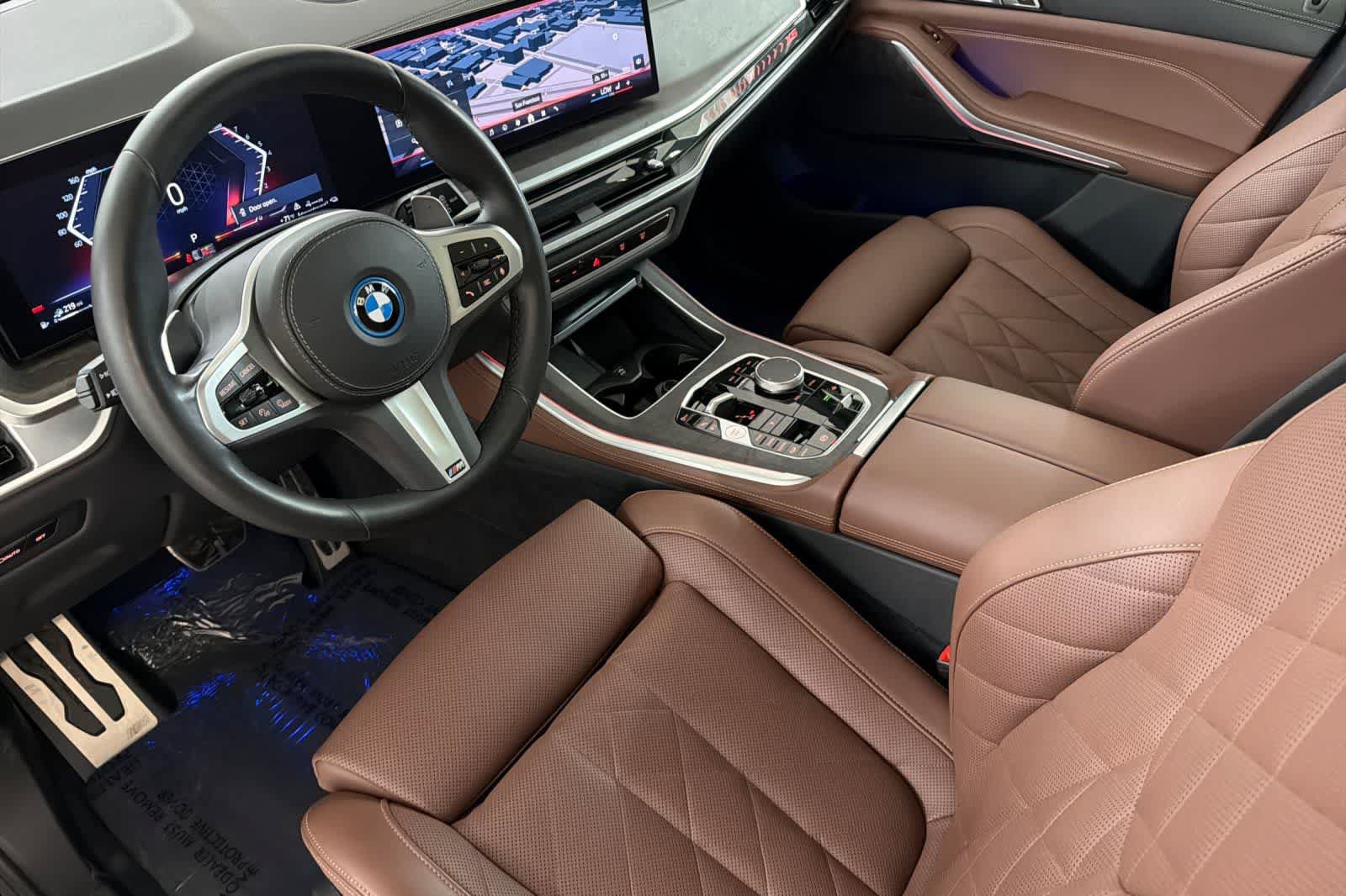 Used 2024 BMW X5 xDrive50e w/ M Sport Package AWD/4WD image 11