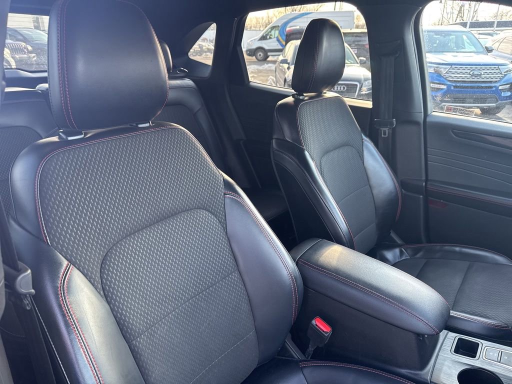 Certified 2023 Ford Escape ST-Line w/ Tech Pack #1 image 28