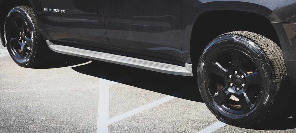 Used 2017 Chevrolet Suburban LT AWD/4WD image 23