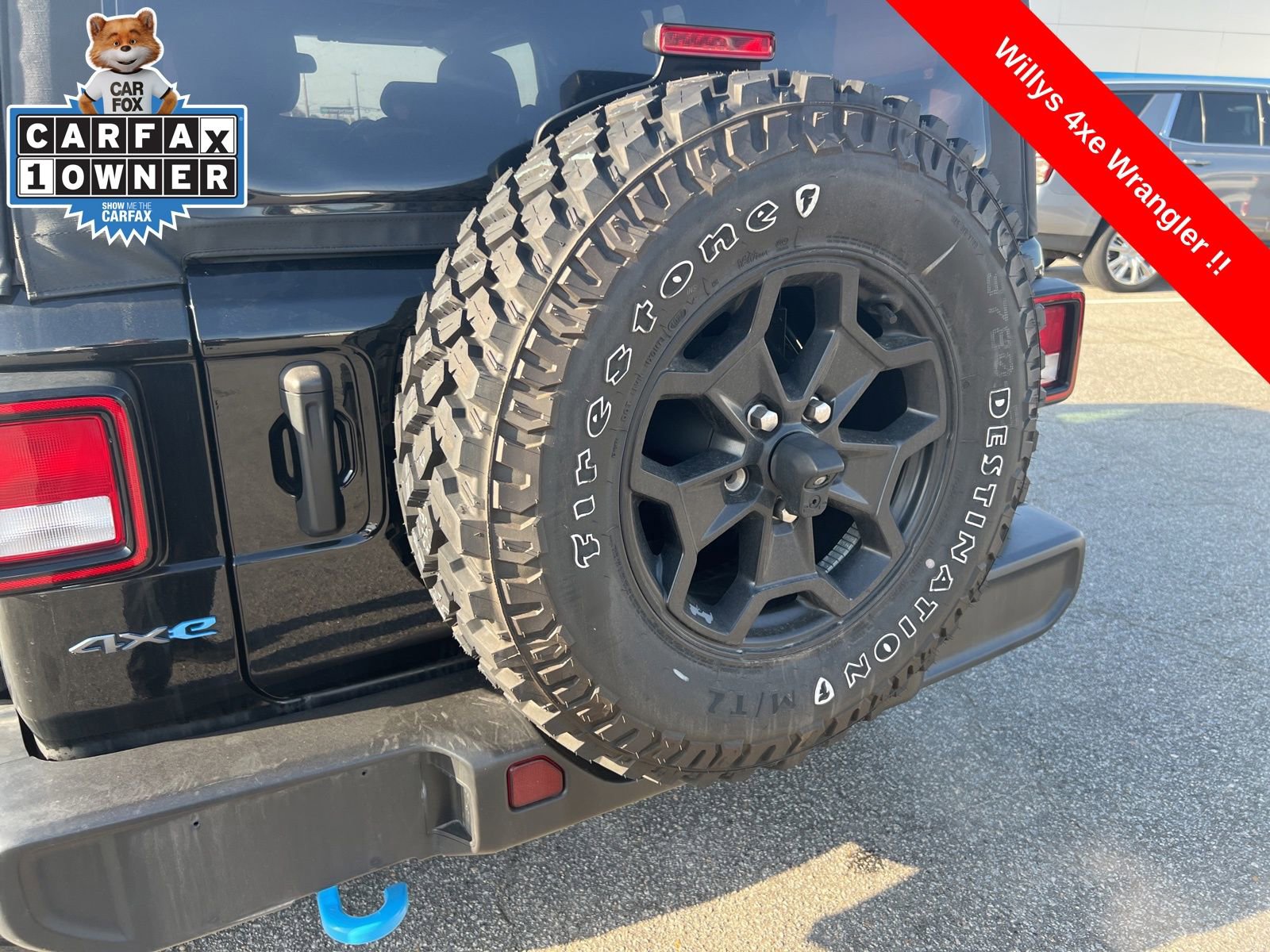 Used 2023 Jeep Wrangler Unlimited w/ Cold Weather Group image 11