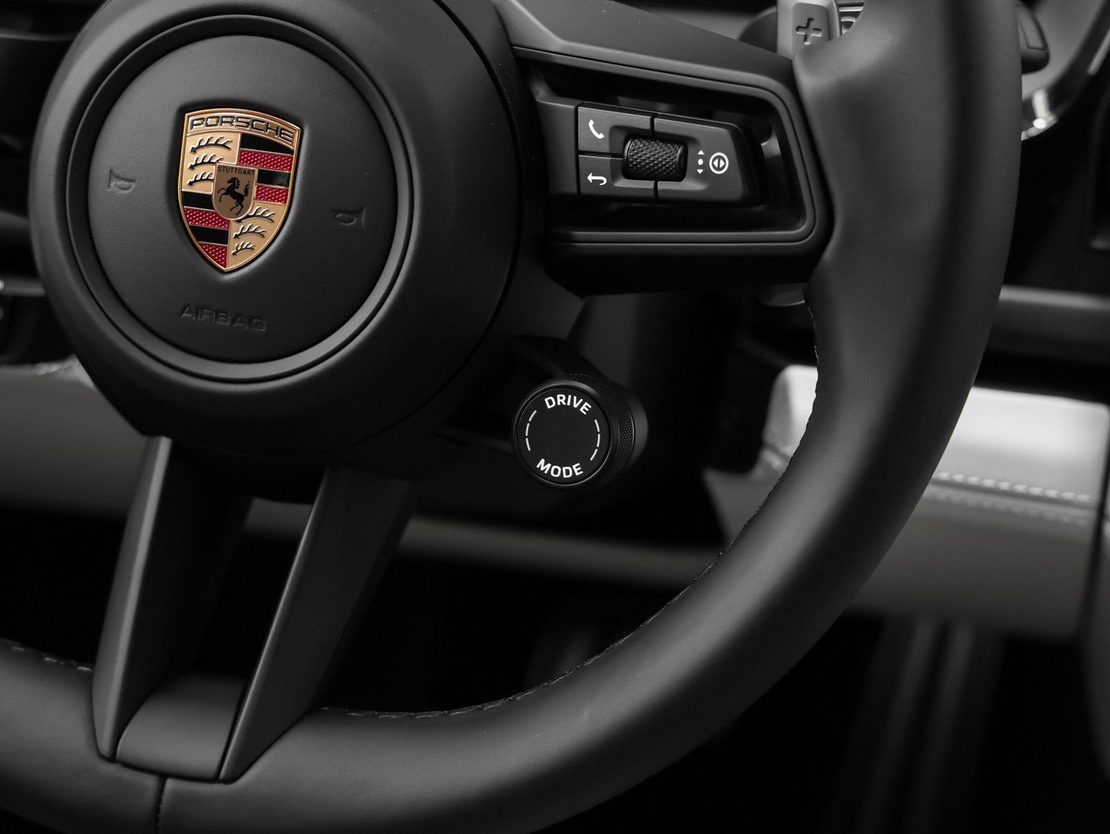 New 2026 Porsche Panamera 4 AWD/4WD image 37