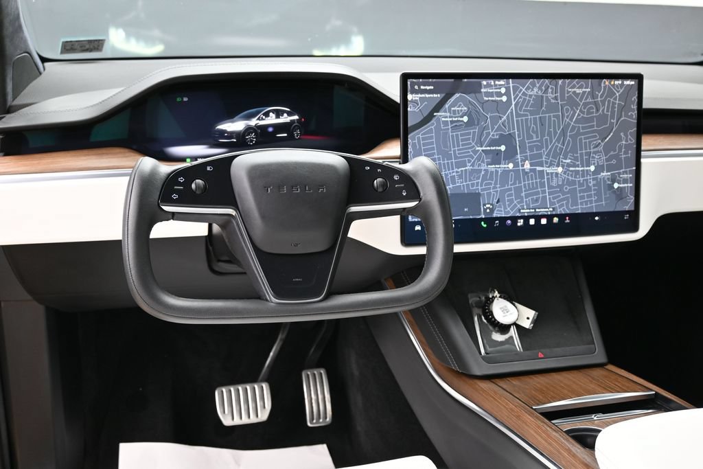 Used 2022 Tesla Model X AWD/4WD image 31