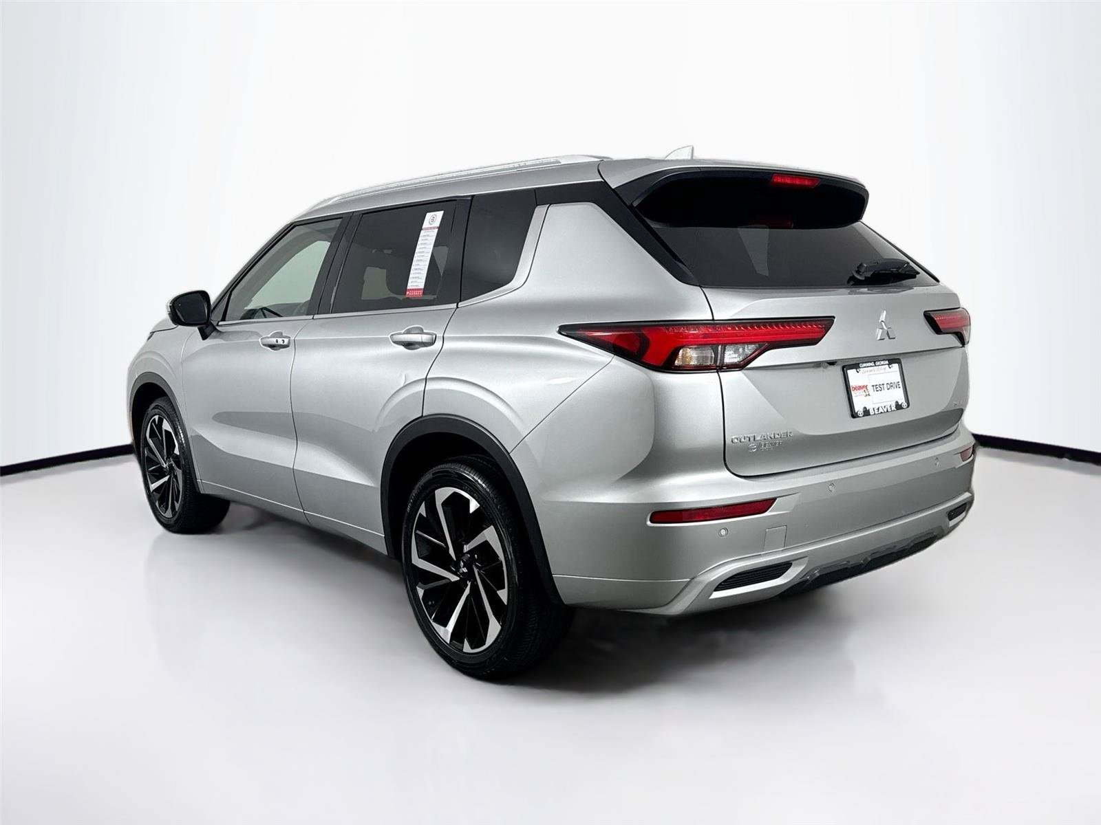 Used 2024 Mitsubishi Outlander SEL FWD image 13