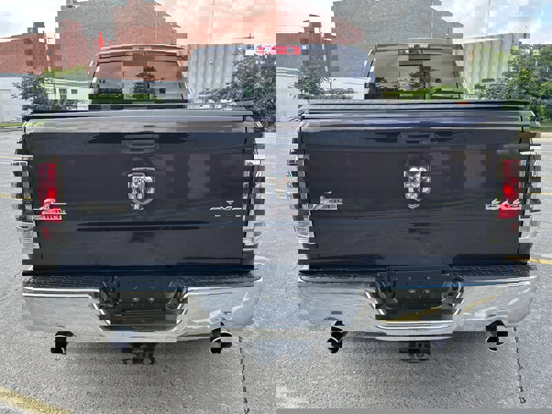 Used 2011 RAM 1500 Big Horn image 4