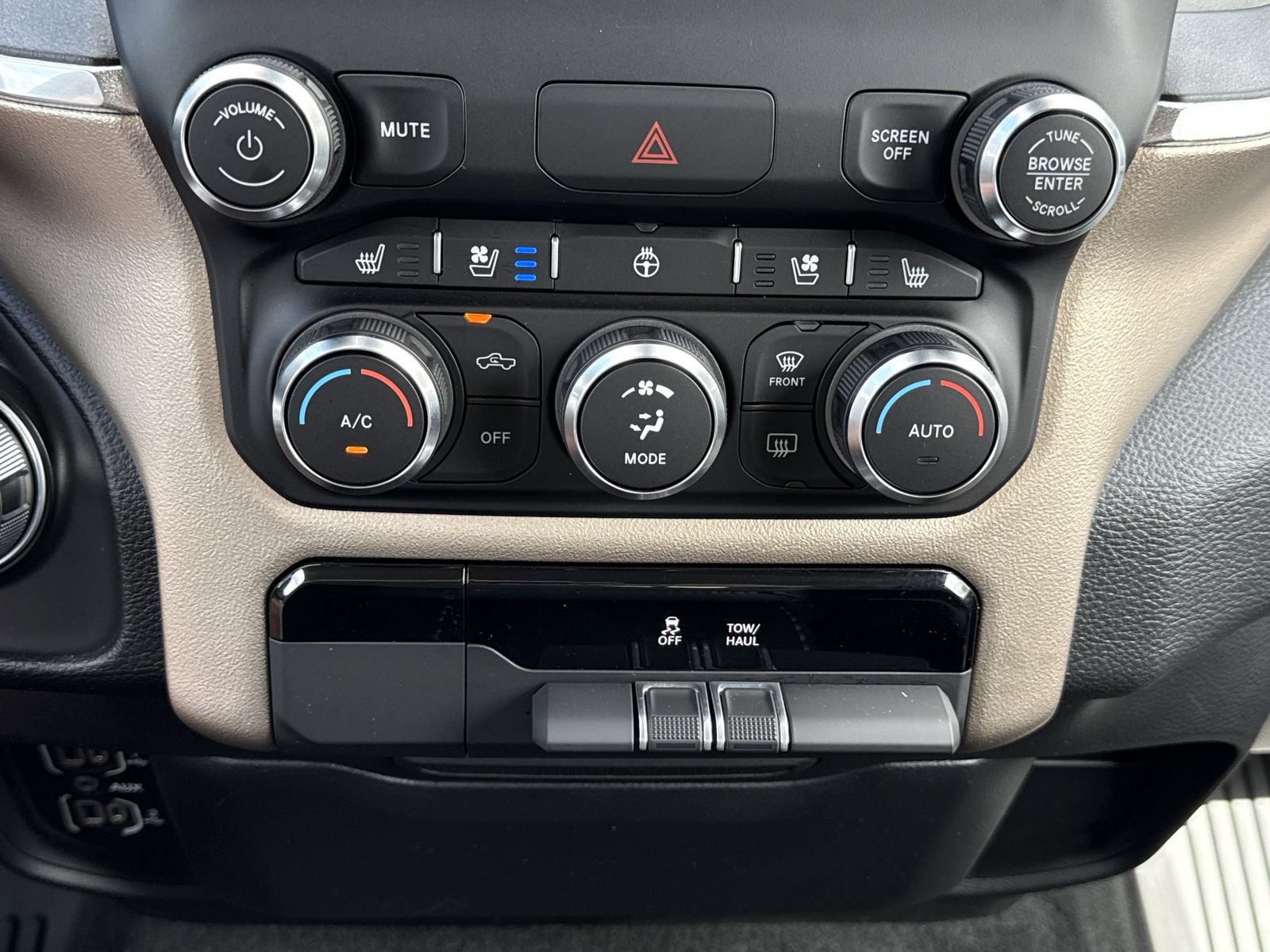 Used 2022 RAM 1500 Laramie RWD image 27