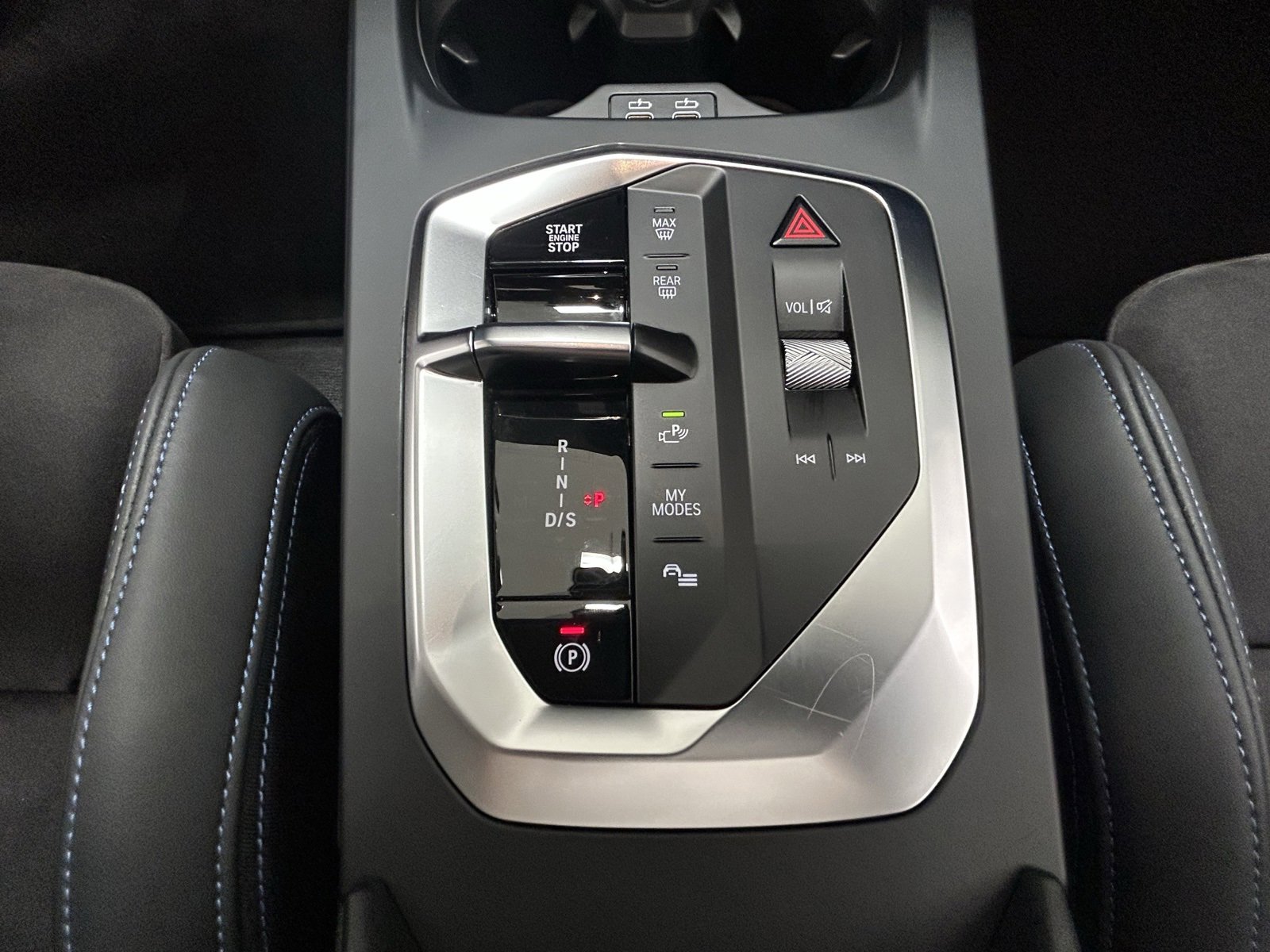 Used 2025 BMW M235i xDrive w/ M Performance Package image 23