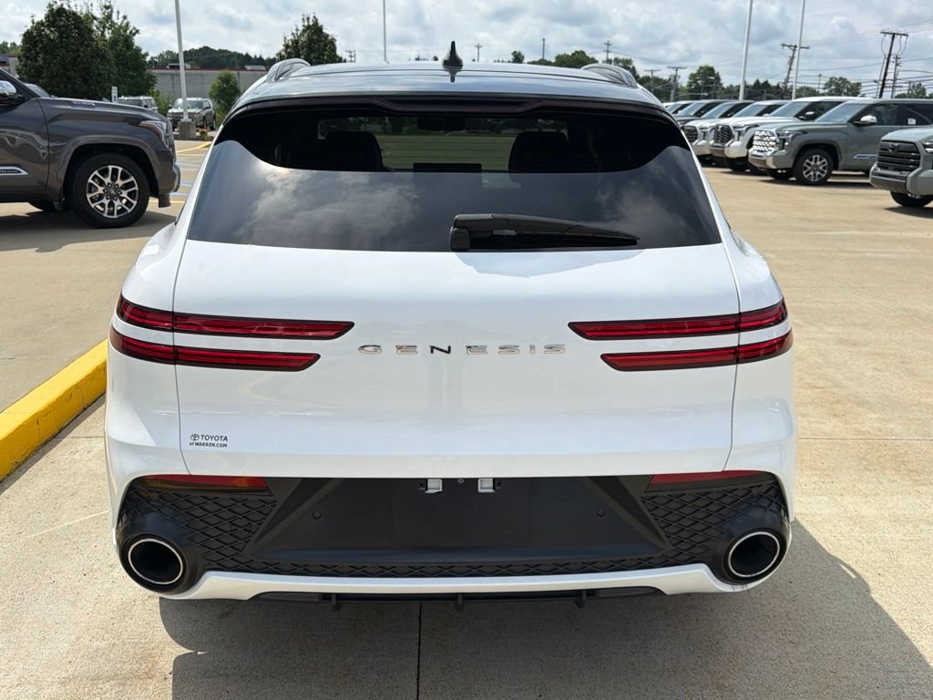 Used 2022 Genesis GV70 3.5T Sport w/ Sport Prestige Package AWD/4WD image 6