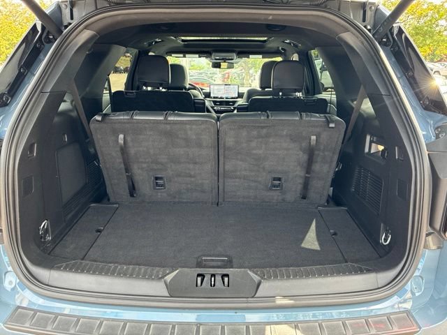 Used 2025 Ford Explorer ST-Line w/ Premium Package AWD/4WD image 8