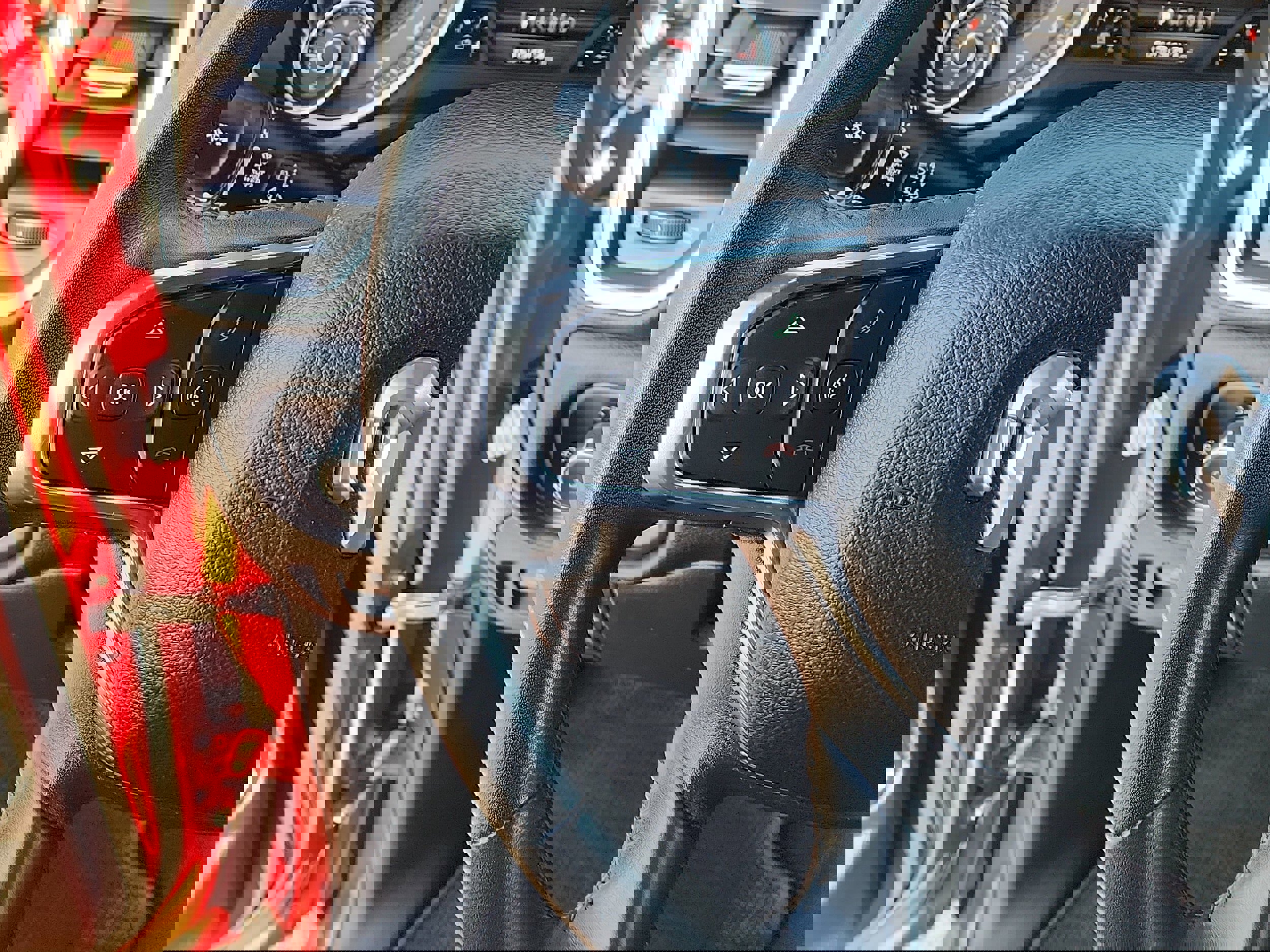 Used 2024 RAM 1500 Laramie image 16