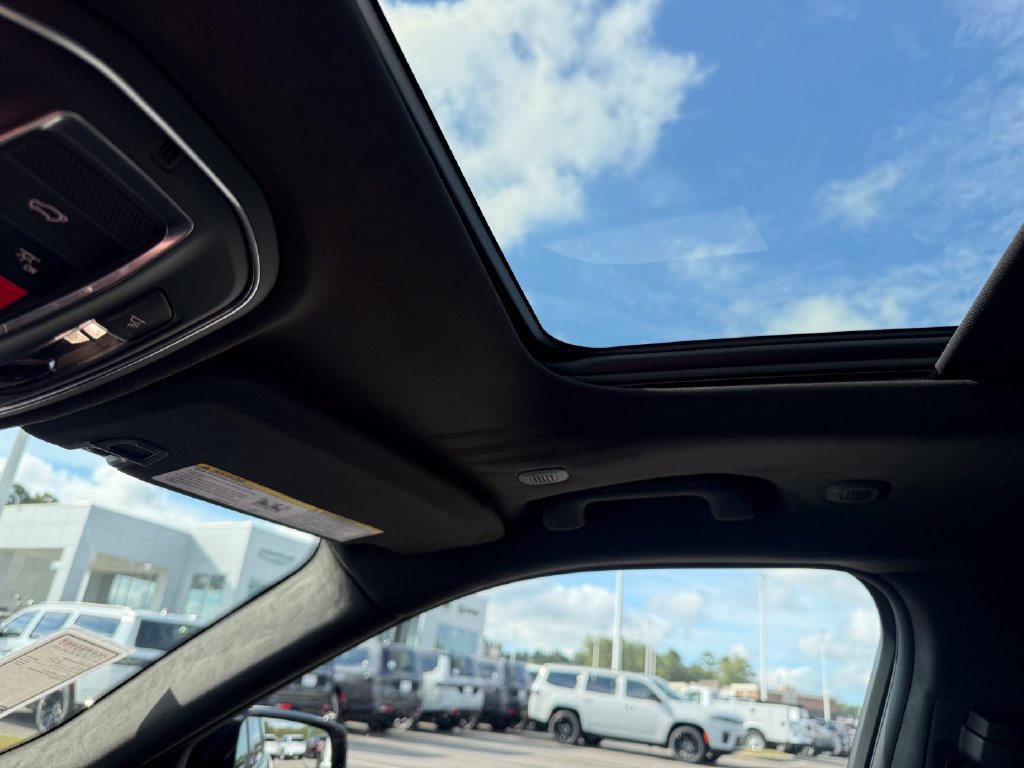 New 2027 Jeep Grand Cherokee Summit AWD/4WD image 14