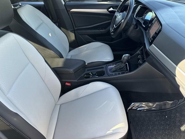 Used 2021 Volkswagen Jetta R-Line w/ R-Line Cold Weather Package image 10