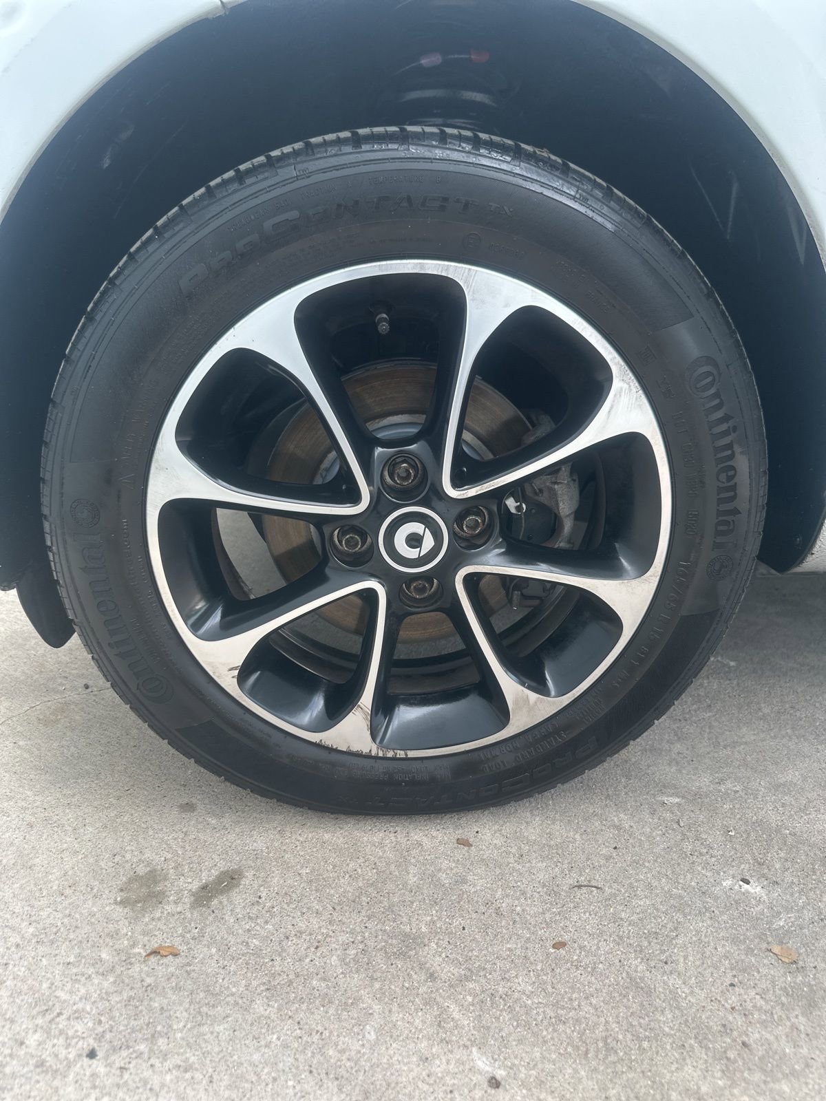 Used 2016 smart fortwo Prime RWD image 18