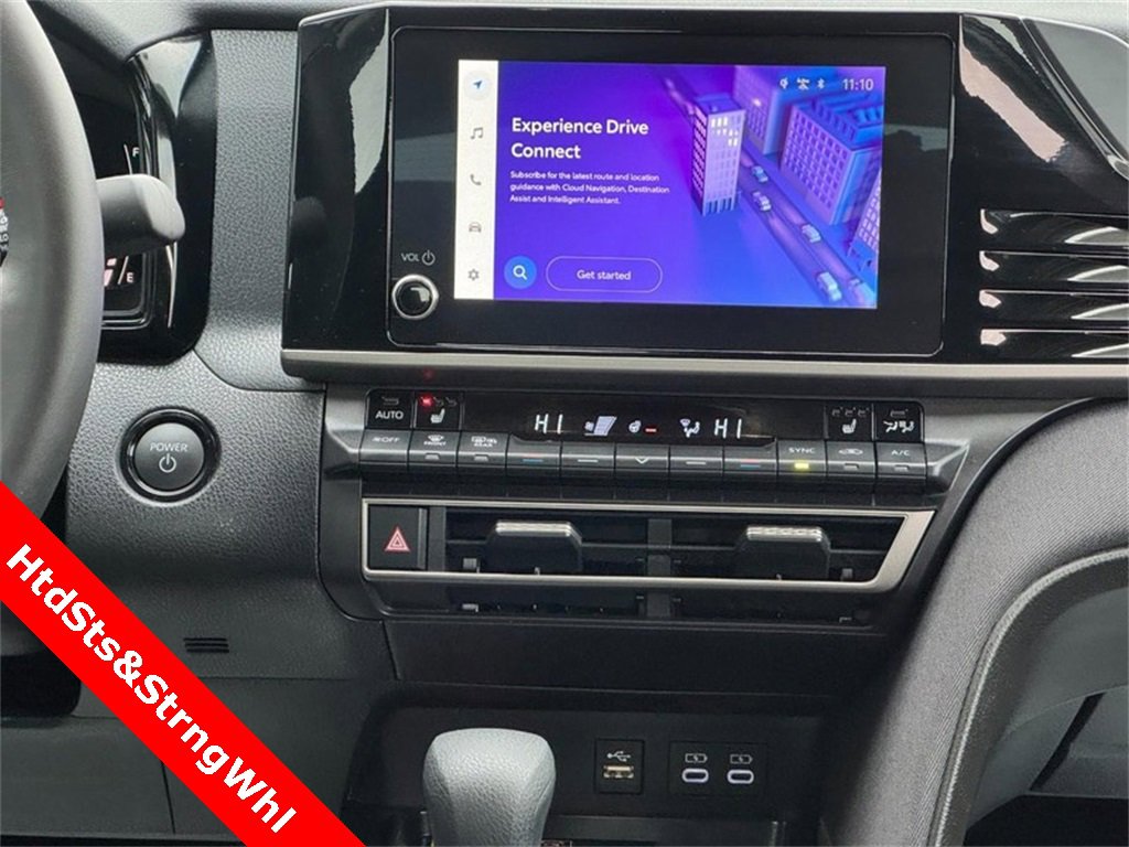 Used 2025 Toyota Camry LE image 12