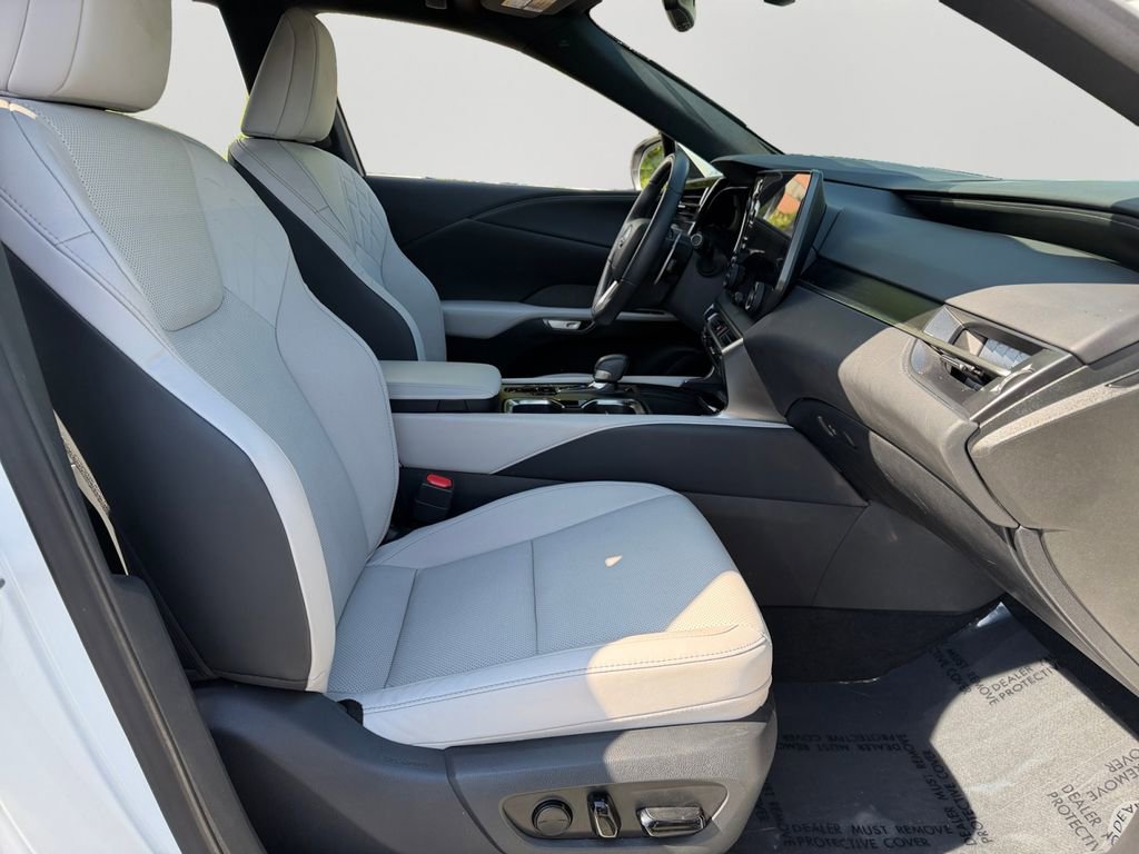 Used 2023 Lexus RX 350 Premium w/ Accessory Package AWD/4WD image 8