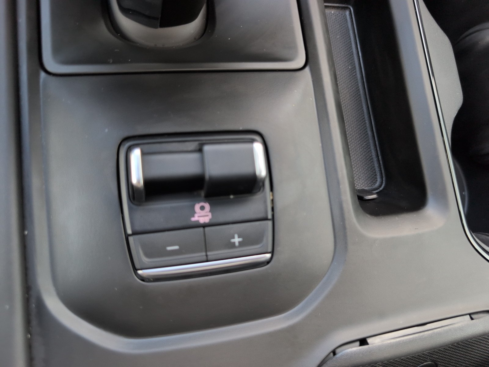 Used 2025 GMC Sierra 1500 AT4X AWD/4WD image 32