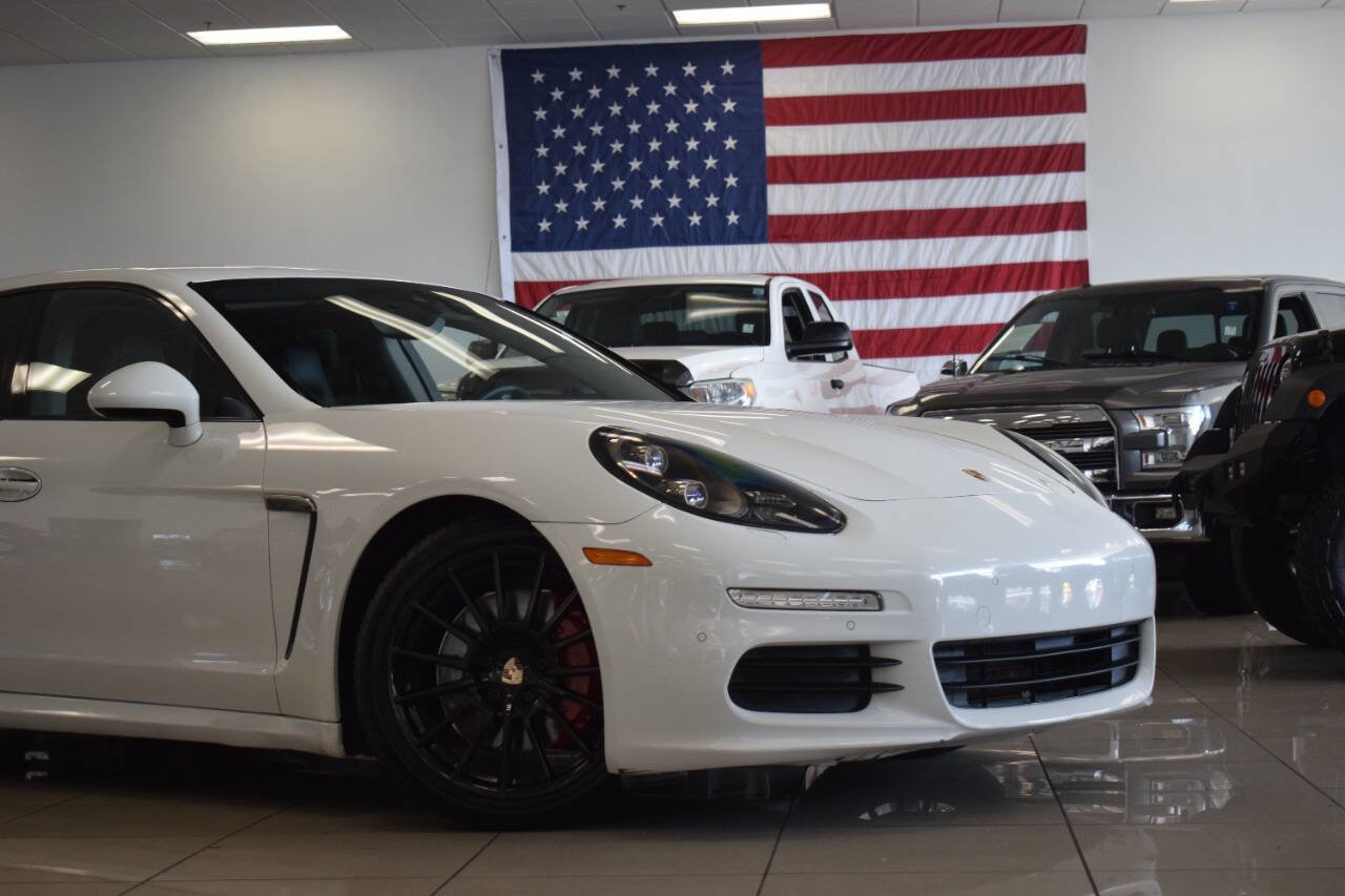 Used 2014 Porsche Panamera 4 image 3